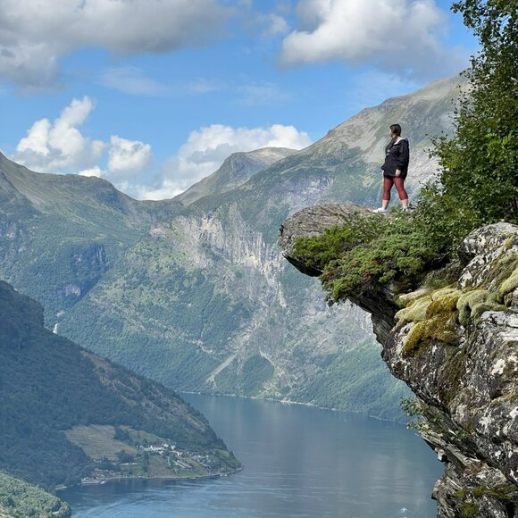 Meet your Posher, Brandy - Picture 4 of 15